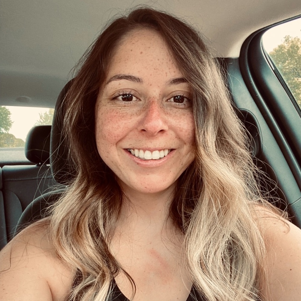 Meet your Posher, Gina